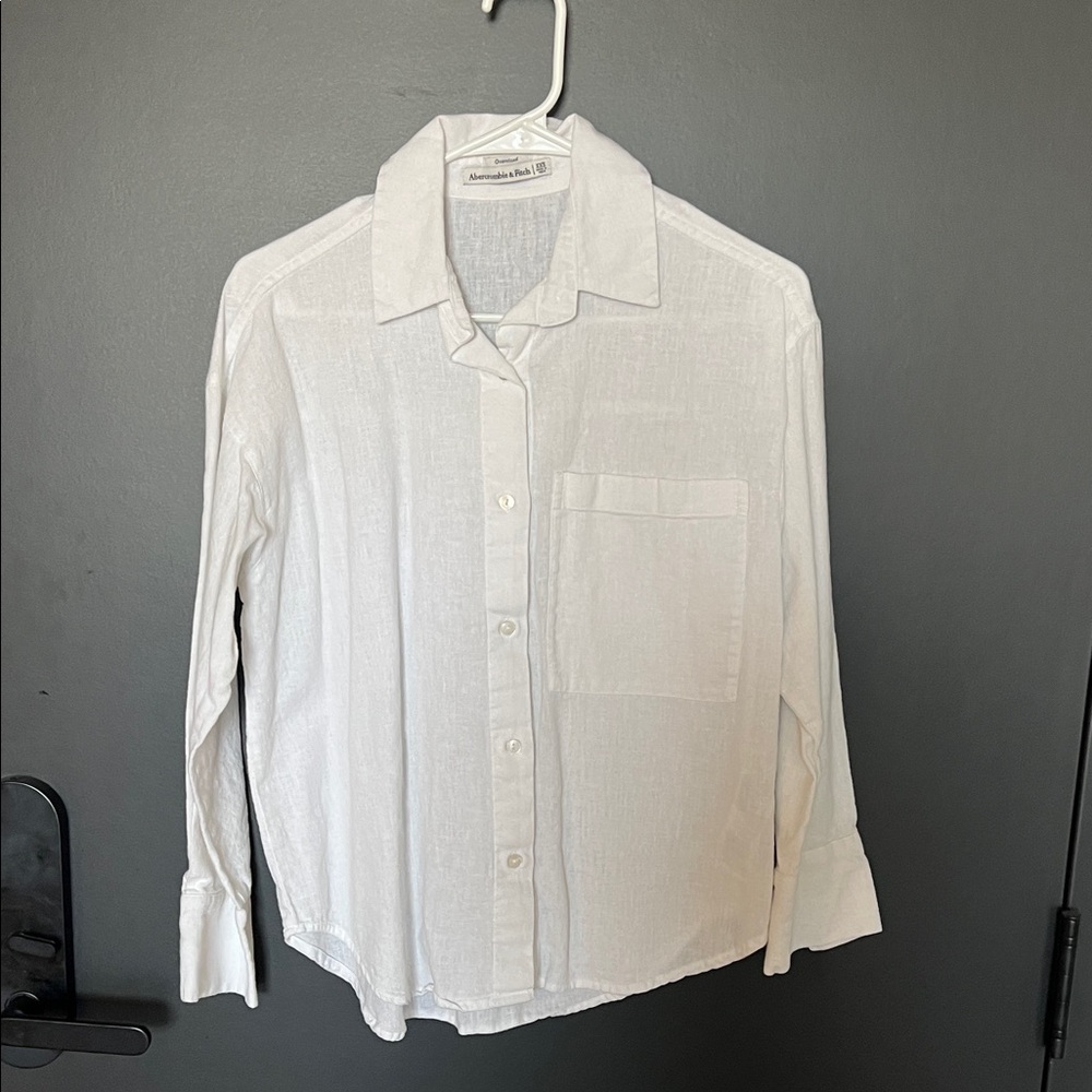 Abercrombie & Fitch White Casual Button Down Shirt